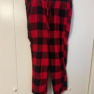 Old Navy Red and Black Plaid Sleep Pants